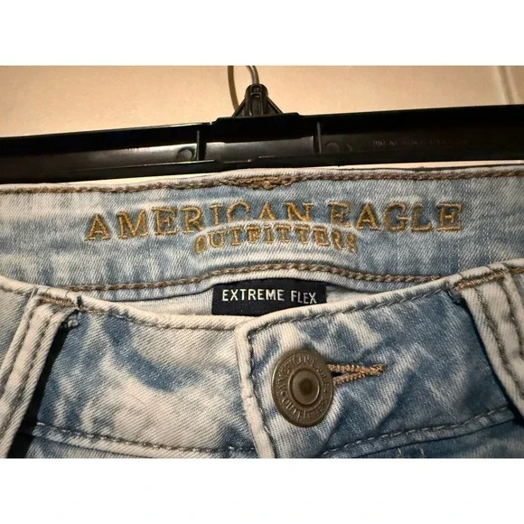 American Eagle‎ Outfitters Mens Extreme Flex Distressed Light Wash Jeans 31x30 - Picture 2 of 5